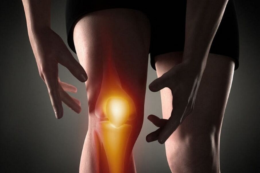 Tare da arthrosis, zafi ya zama mai karfi yayin motsi